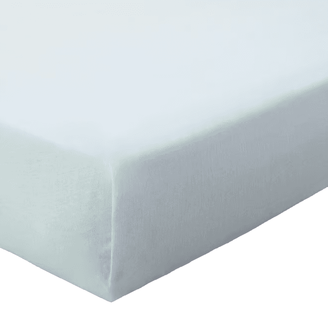Neatly fitted white bed sheet